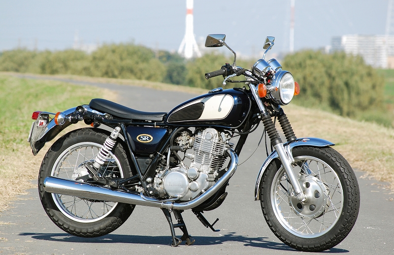 シンプルでおしゃれ ナローシート K＆H（ケイアンドエイチ） SR400/500