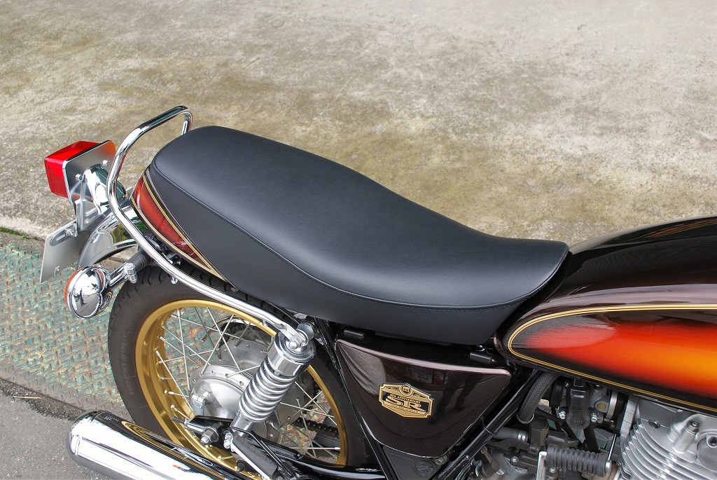 純正カウル対応 ローシート A ステッチ SR400｜K＆H