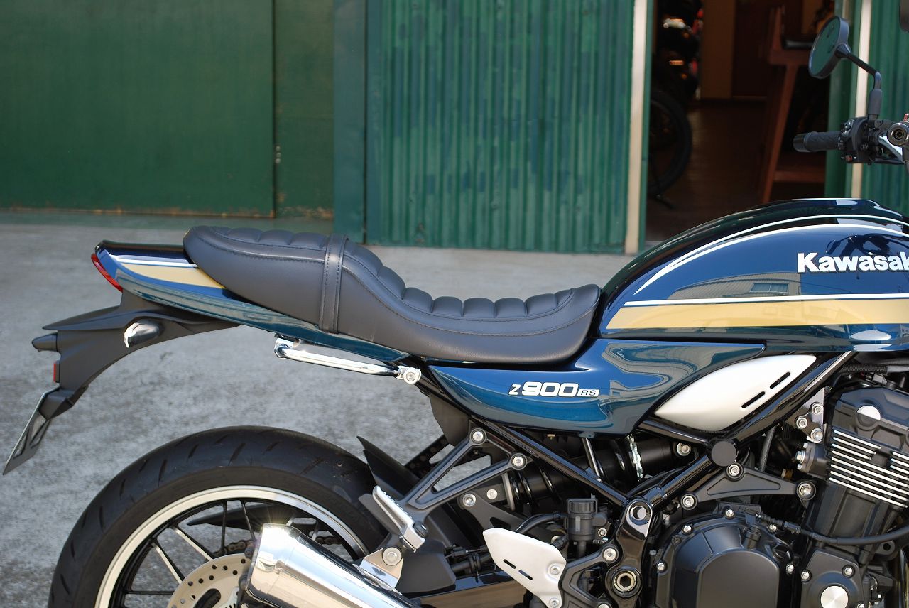 Z900rs用 タックロールシート 金具付 Z900RS 段付きシート Bタックロール （オールタック）｜K＆H