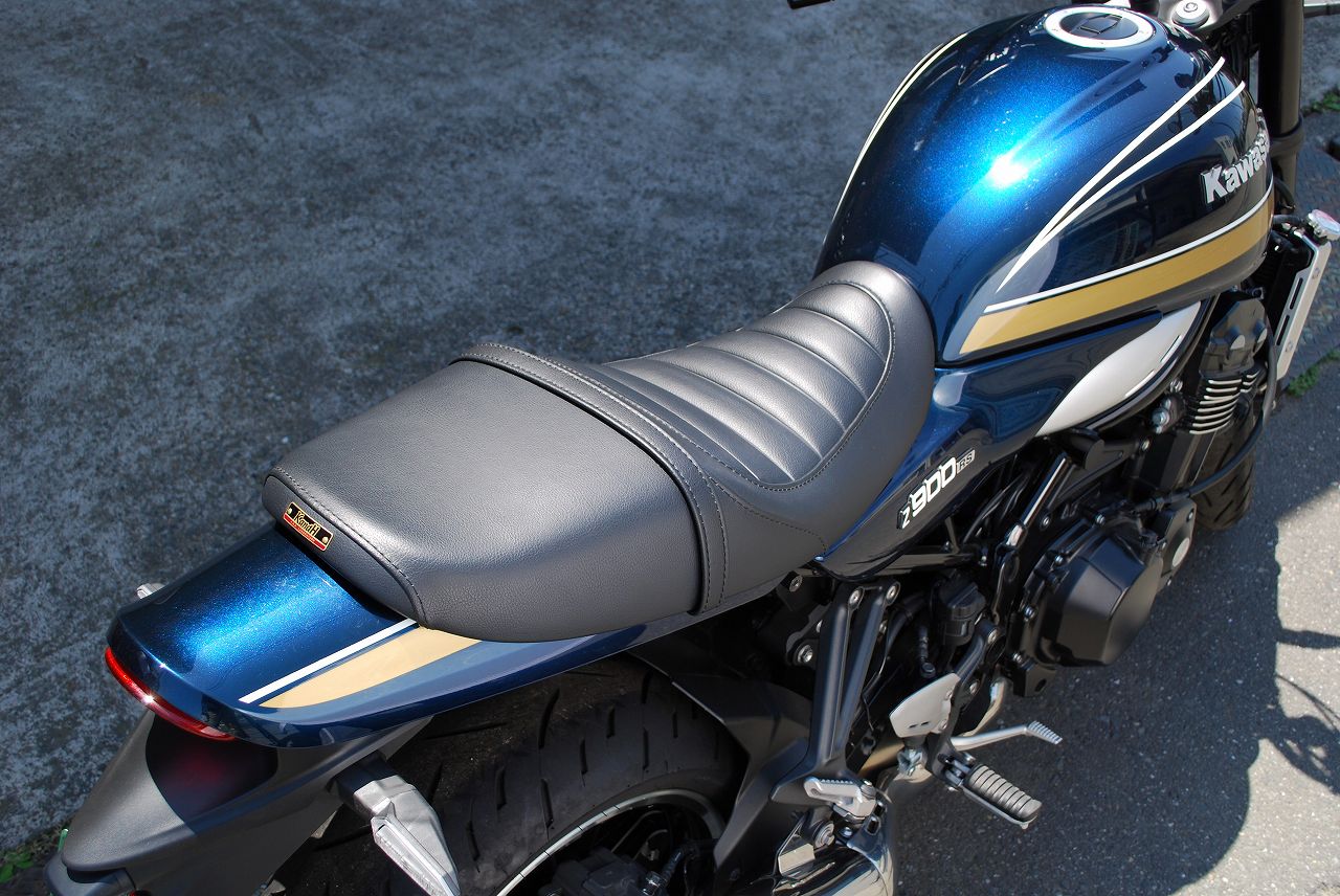 Z900RS ローシート カフェ Bタックロール2 （中抜きタック）｜K＆H