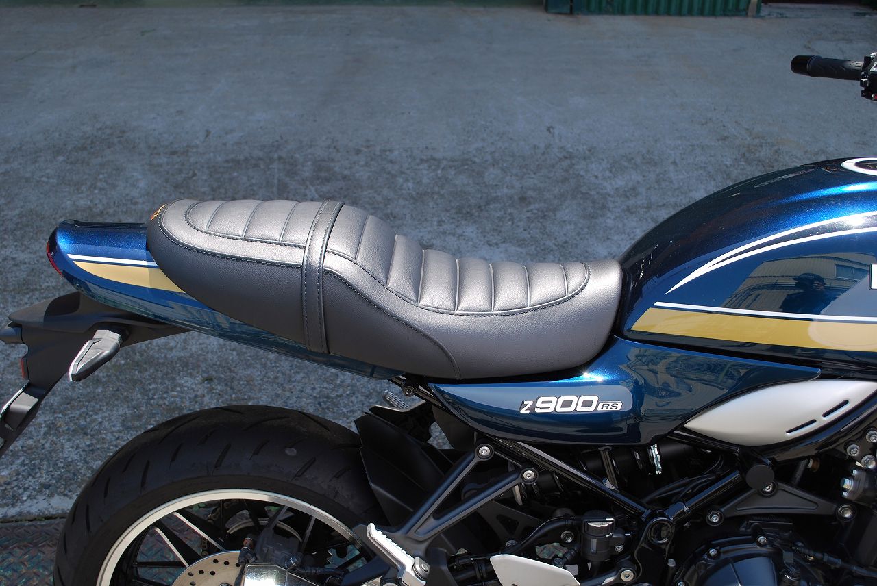 Z900RS ミディアムシート Bタックロール2 （中抜きタック）｜K＆H