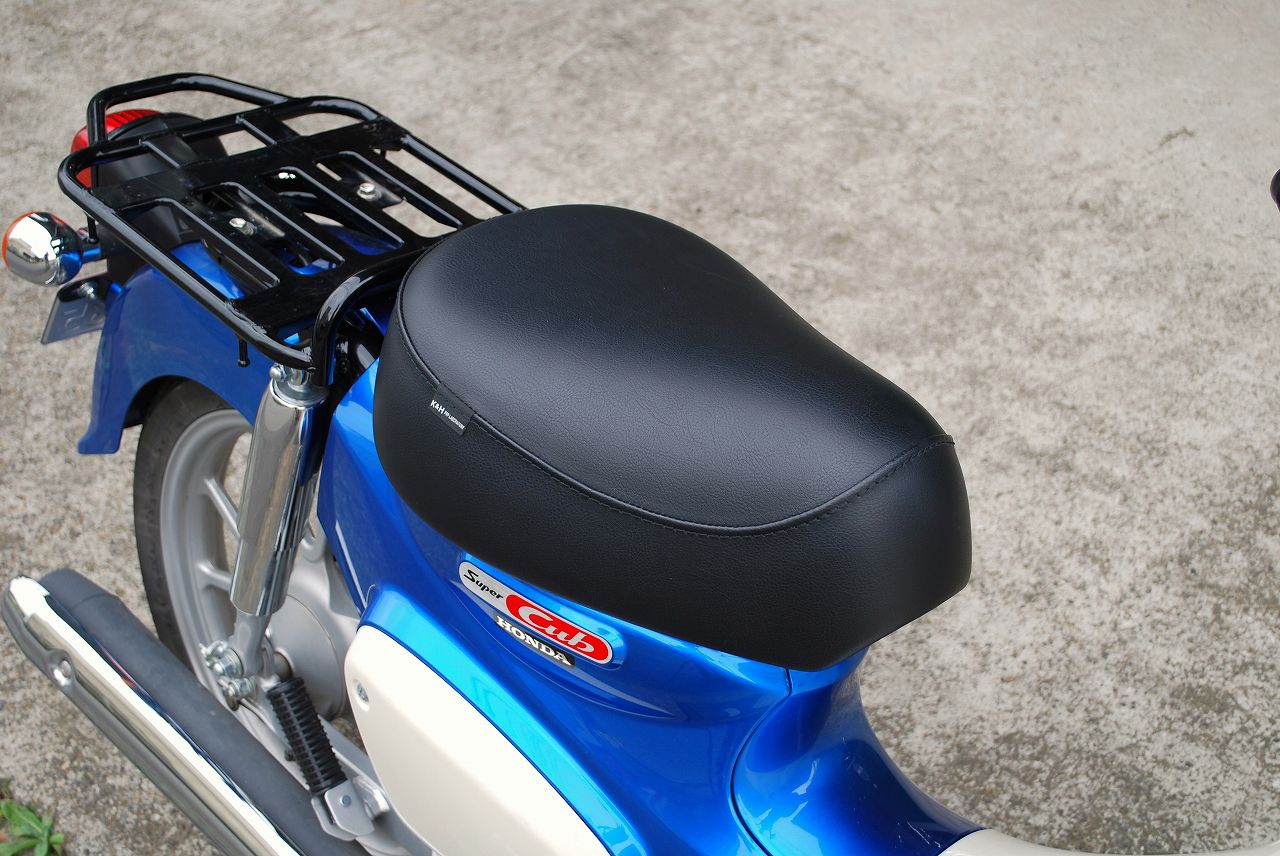 スーパーカブ クロスカブ　シート クロスカブ＆スーパーカブ そら豆（ハイ）シート Bステッチ｜K＆H