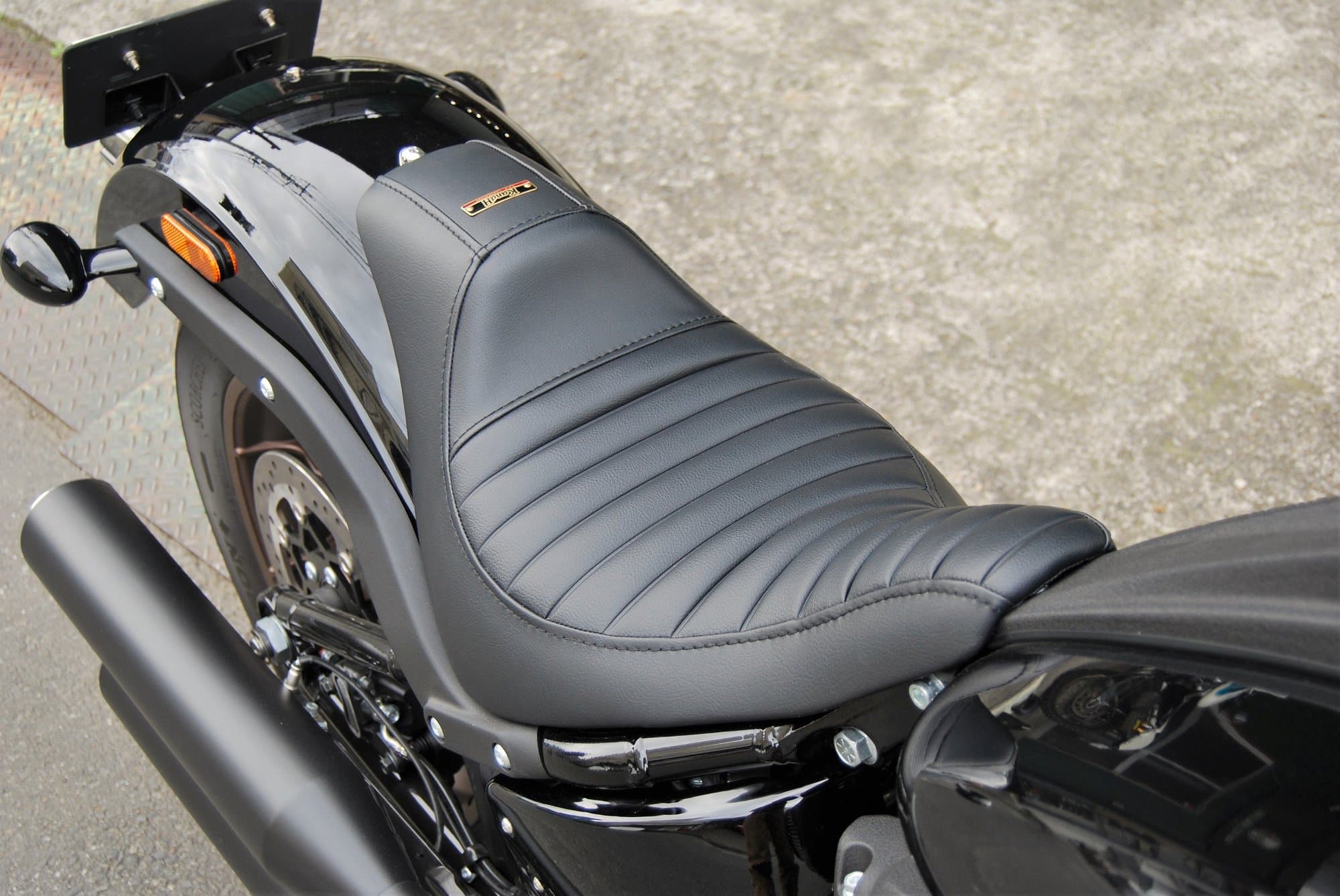 SOFTAIL-LOW-RIDER FXLR LOW-RIDER-S FXLRS LOW-RIDER-ST FXLRST SPORTS-GLIDE  FLSB solo-seat