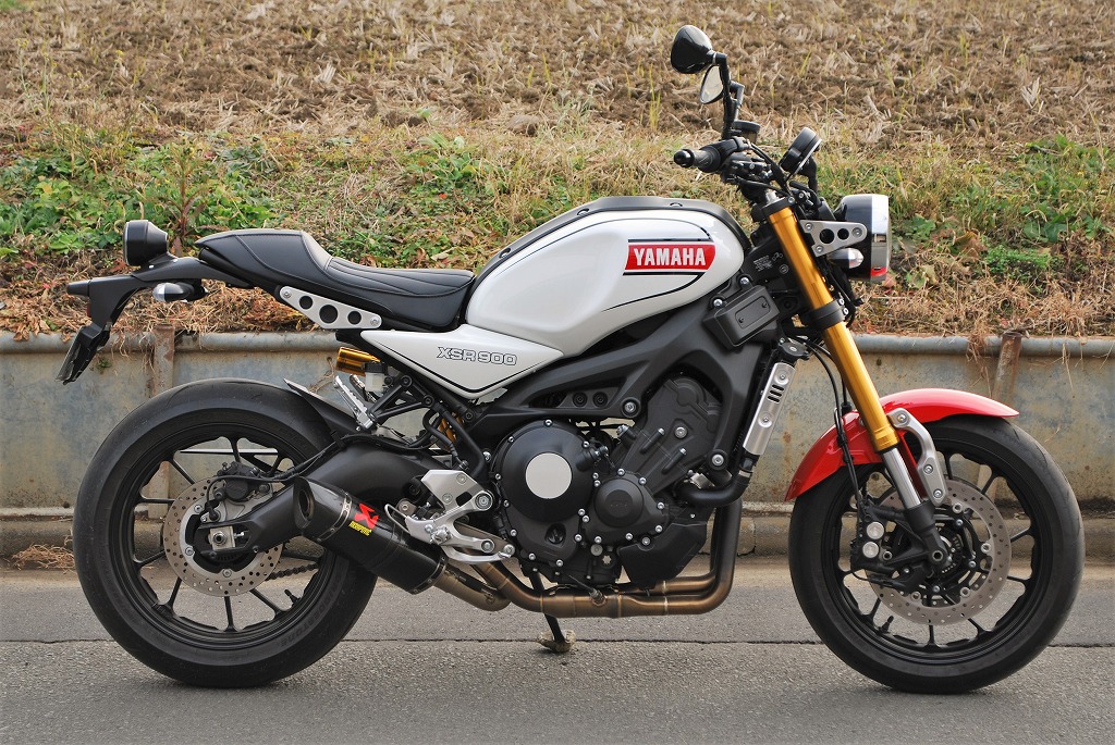 YAMAHA XSR900 カスタムシート